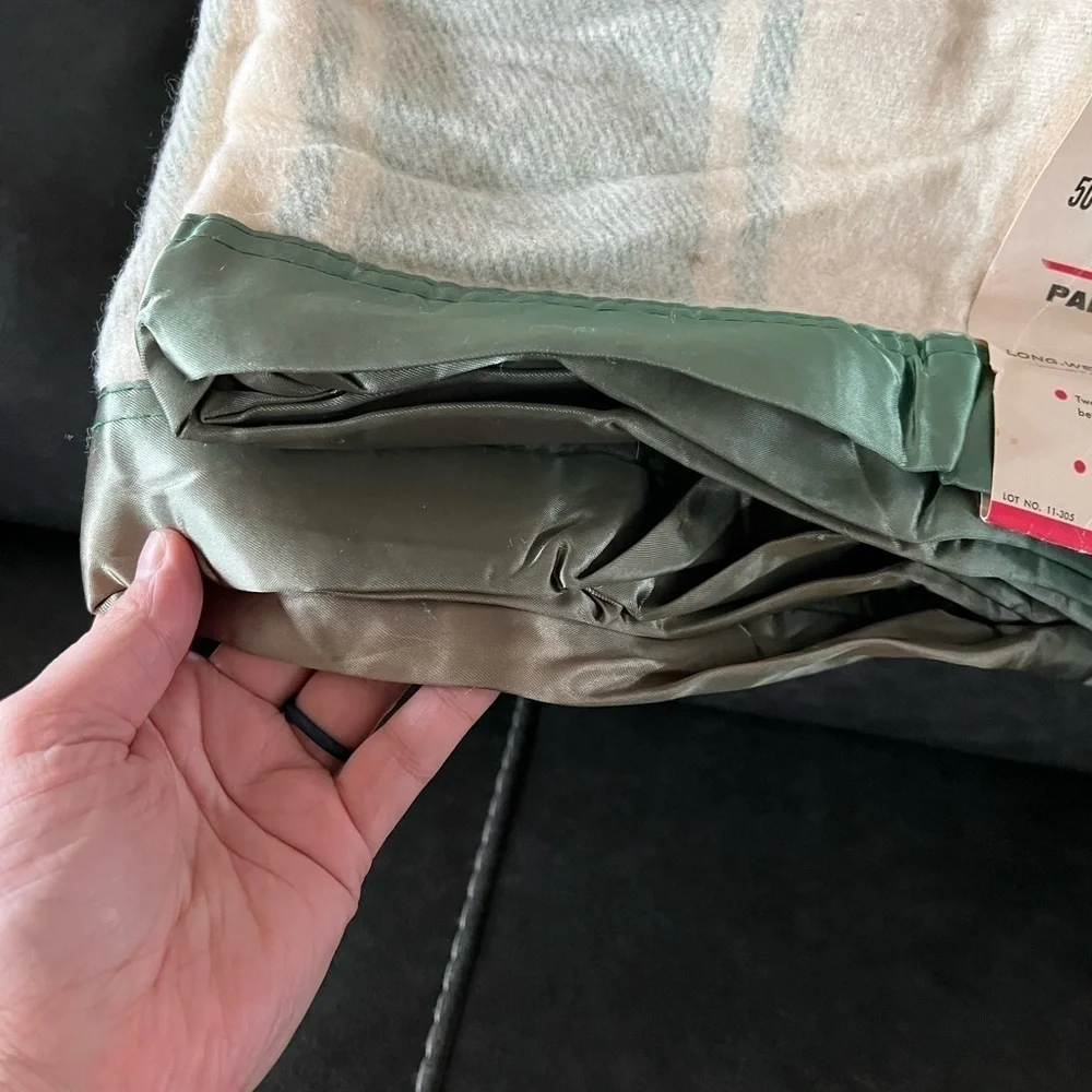 Vintage NWT JC Penney Green Stripe Wool Satin Trim Blanket 72”x84” 1950's Golden